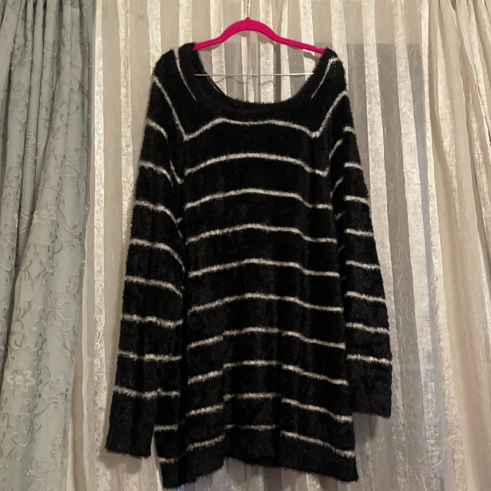 Torrid size for black white stripe eyelash sweater